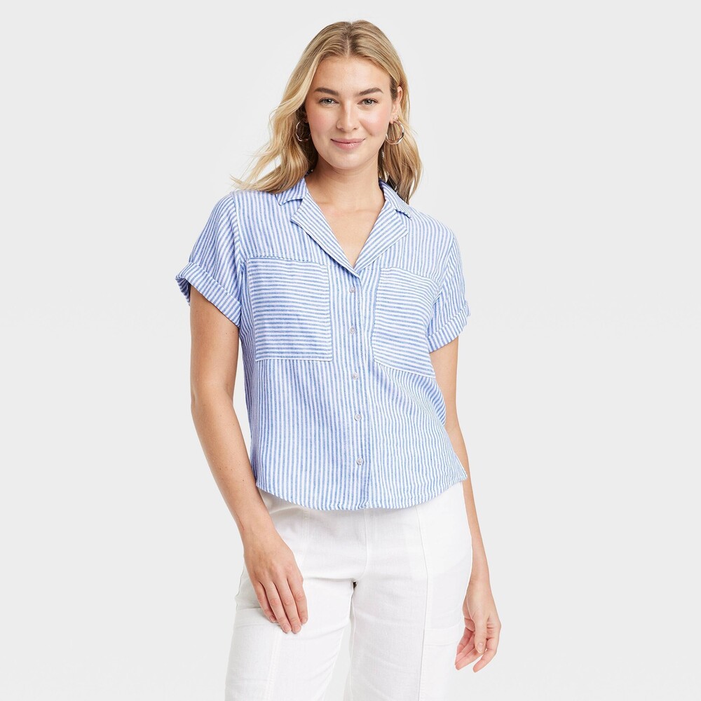 NWOT Universal Thread Short Sleeve Shirt Blue & White Stripe w Buttons & Pockets